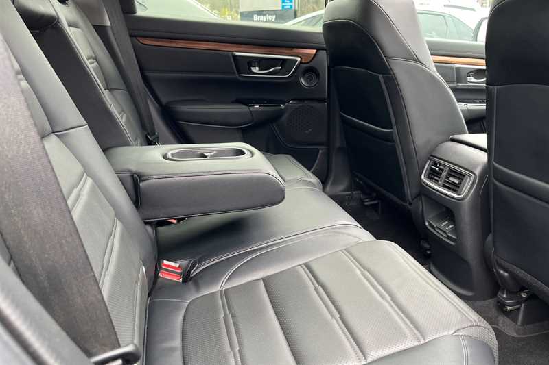 Used Honda CR-V 2018 for sale - 77660625: Photo 26