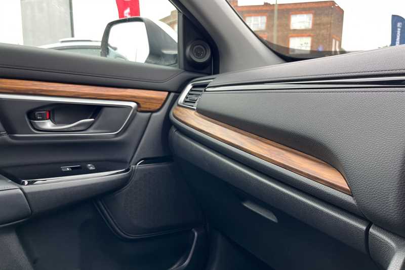 Used Honda CR-V 2018 for sale - 77660625: Photo 30