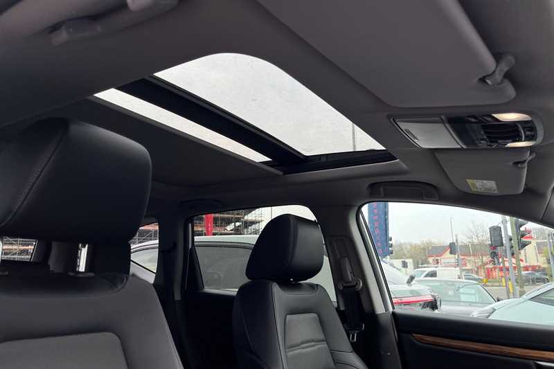 Used Honda CR-V 2018 for sale - 77660625: Photo 34