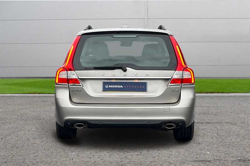 Used Volvo V70 2015 for sale - 77018498: Photo 7