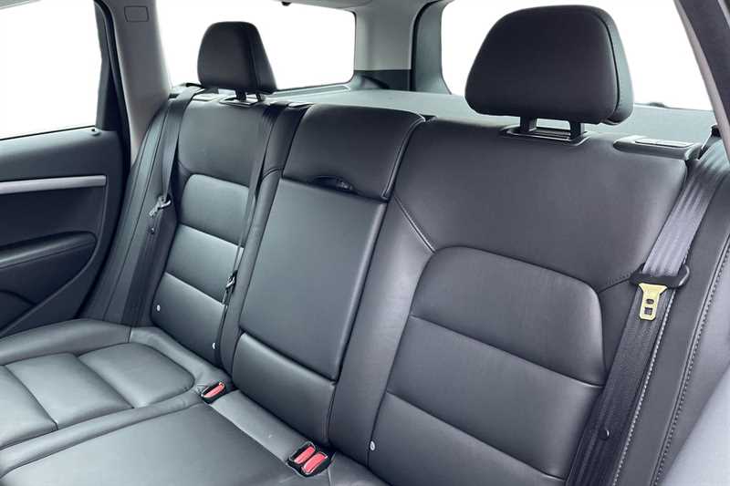 Used Volvo V70 2015 for sale - 77018498: Photo 8