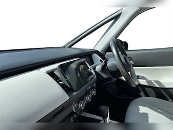 Used Honda Jazz 2022 for sale - 76125143: Photo 2