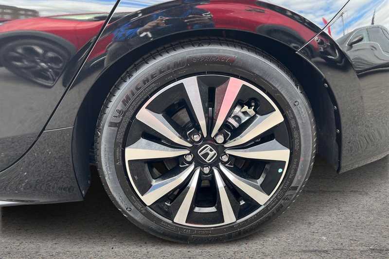 Used Honda Civic 2025 for sale - 77093018: Photo 9