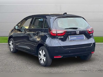 Used Honda Jazz 2021 for sale - 76598022: Photo