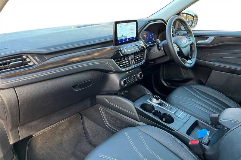 Used Ford Kuga 2023 for sale - 77075961: Photo 2