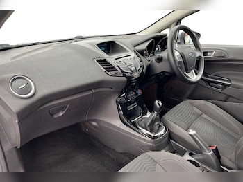 Used Ford Fiesta 2016 for sale - 78307860: Photo