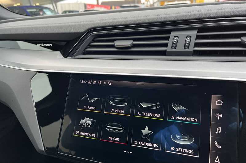 Used Audi e-tron 2021 for sale - 77321446: Photo 15