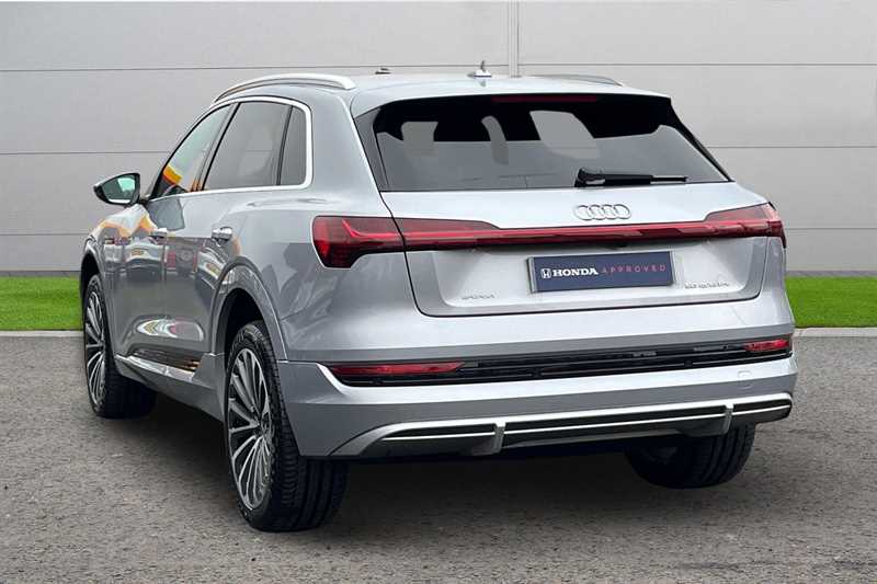 Used Audi e-tron 2021 for sale - 77321446: Photo 3