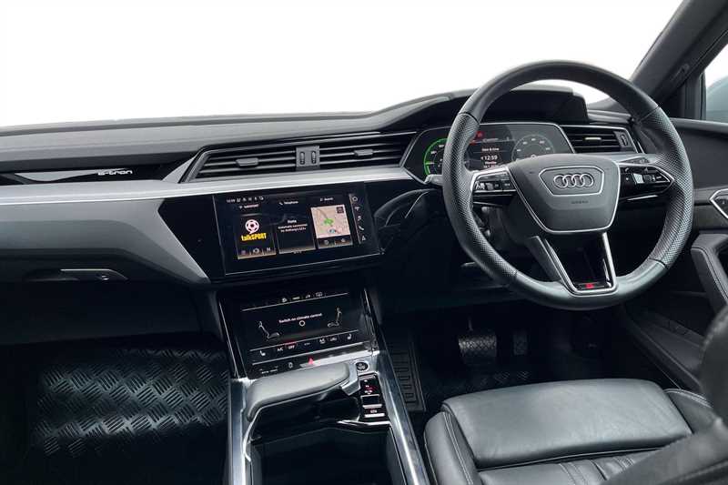 Used Audi e-tron 2021 for sale - 77321446: Photo 4