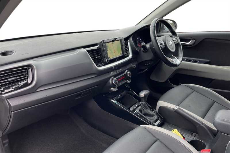 Used Kia Stonic 2018 for sale - 78118000: Photo 2