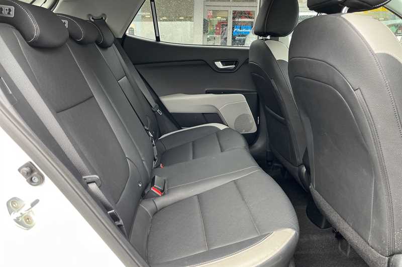 Used Kia Stonic 2018 for sale - 78118000: Photo 28