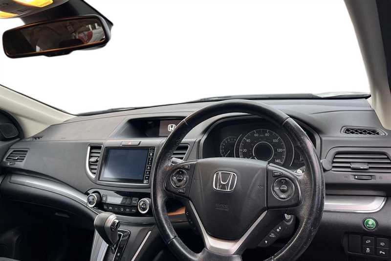 Used Honda CR-V 2016 for sale - 76610103: Photo 4