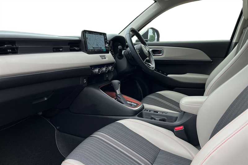 Used Honda HR-V 2025 for sale - 78159120: Photo 2