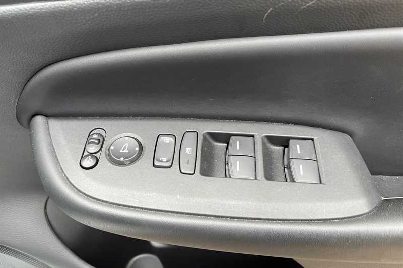 Used Honda Jazz 2023 for sale - 77885631: Photo 18