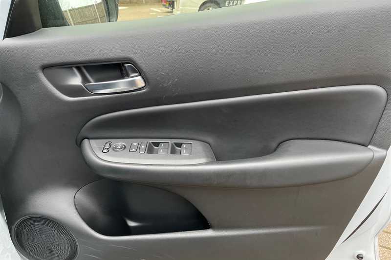 Used Honda Jazz 2023 for sale - 77885631: Photo 28