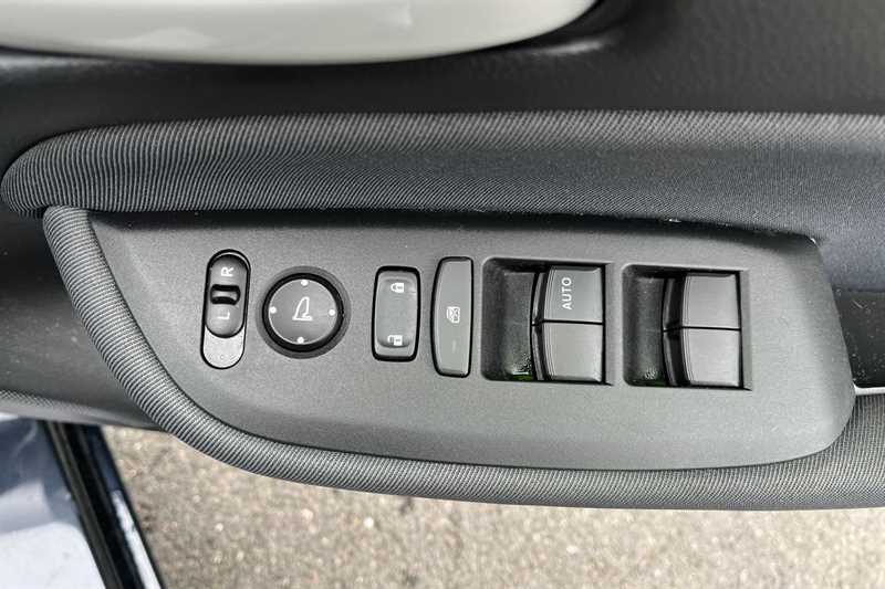 Used Honda Jazz 2020 for sale - 76420601: Photo 18