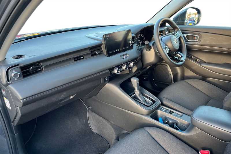 Used Honda HR-V 2023 for sale - 77075958: Photo 2