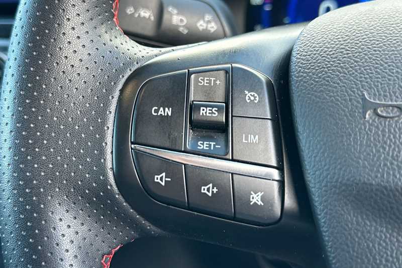 Used Ford Focus 2021 for sale - 78059889: Photo 17