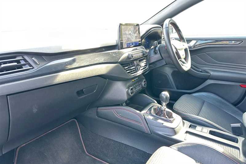 Used Ford Focus 2021 for sale - 78059889: Photo 2