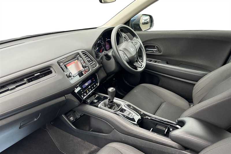 Used Honda HR-V 2019 for sale - 76459147: Photo 2