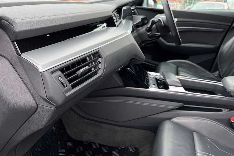 Used Audi e-tron 2021 for sale - 77911492: Photo 29