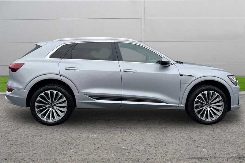 Used Audi e-tron 2021 for sale - 77911492: Photo 5