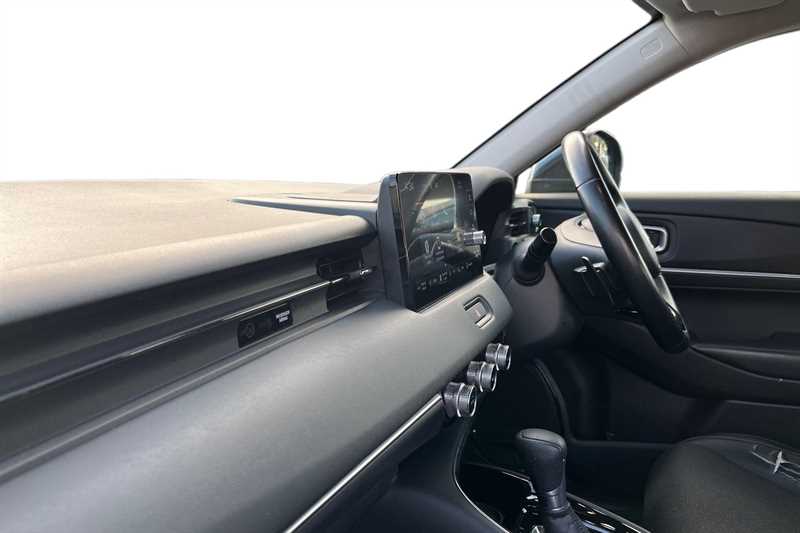 Used Honda HR-V 2022 for sale - 76851365: Photo 2