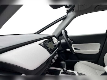 Used Honda Jazz 2020 for sale - 76096132: Photo