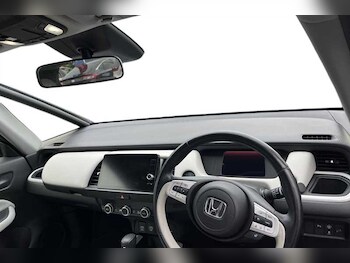 Used Honda Jazz 2020 for sale - 76096132: Photo