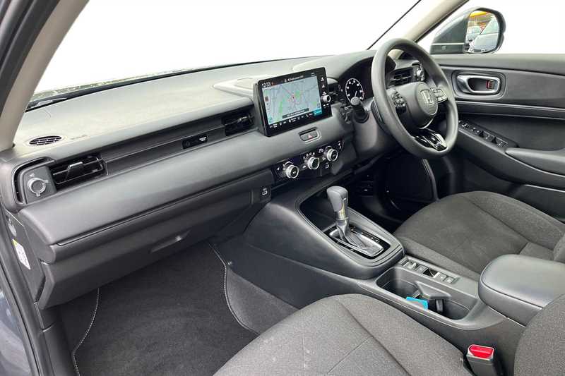 Used Honda HR-V 2023 for sale - 76842368: Photo 2