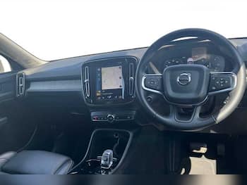 Used Volvo XC40 2018 for sale - 79823147: Photo