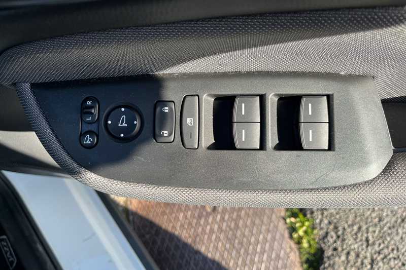 Used Honda Jazz 2021 for sale - 76140510: Photo 18