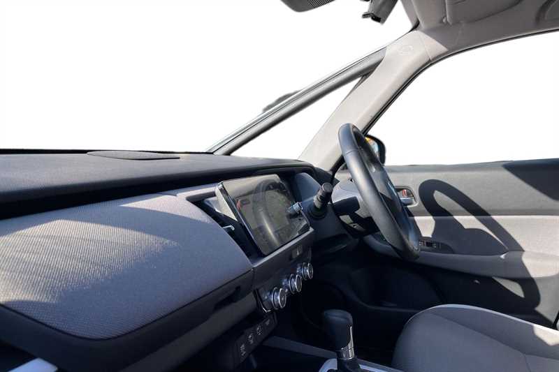 Used Honda Jazz 2021 for sale - 76140510: Photo 2