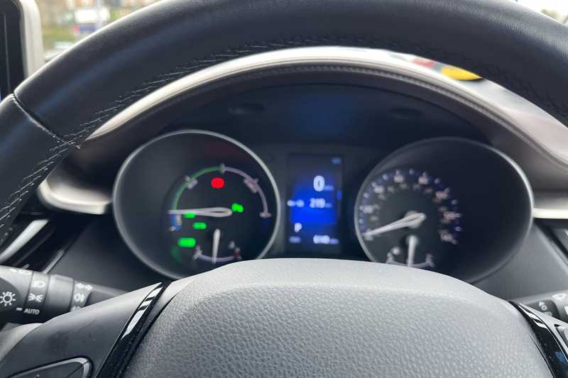 Used Toyota C-HR 2019 for sale - 77996789: Photo 11