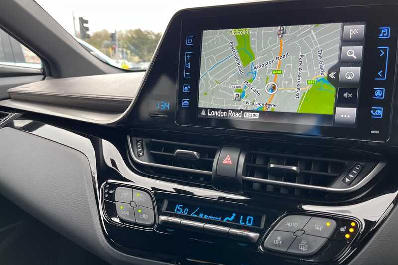 Used Toyota C-HR 2019 for sale - 77996789: Photo 14