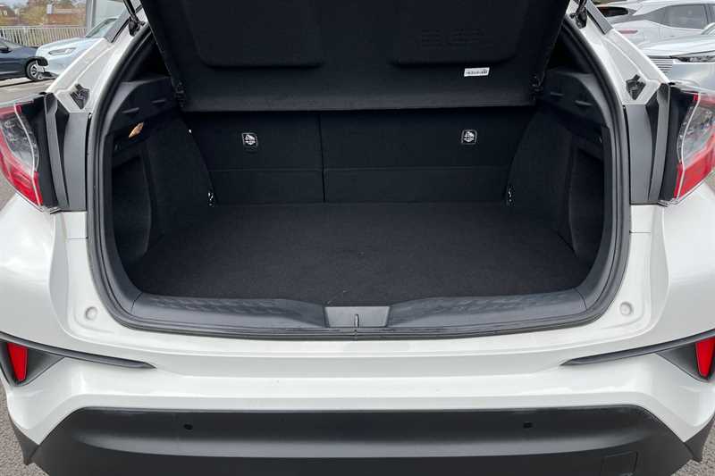 Used Toyota C-HR 2019 for sale - 77996789: Photo 20