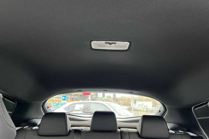 Used Toyota C-HR 2019 for sale - 77996789: Photo 25