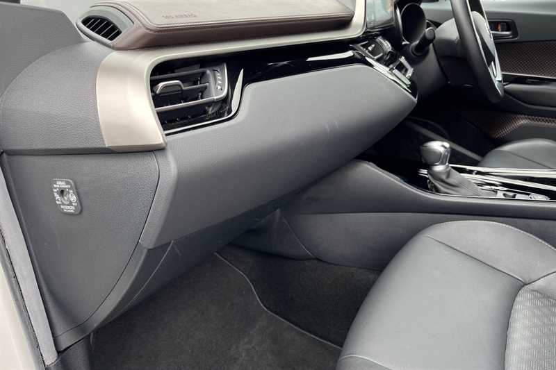 Used Toyota C-HR 2019 for sale - 77996789: Photo 26