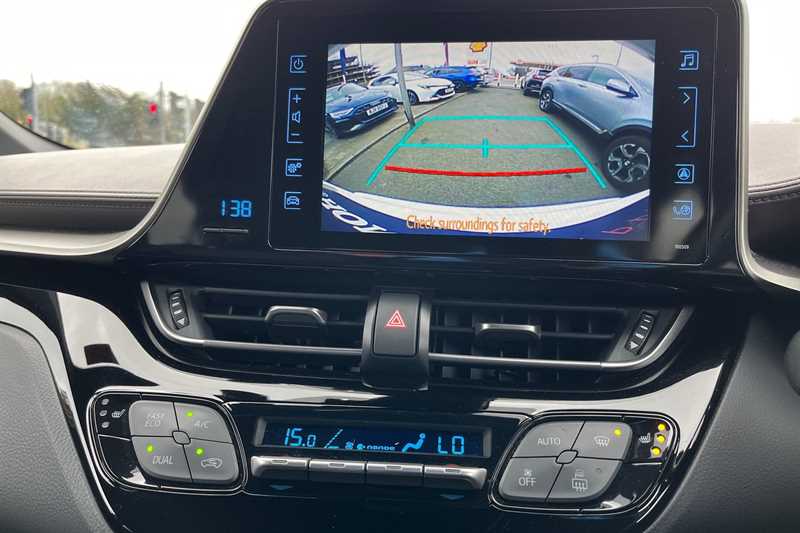 Used Toyota C-HR 2019 for sale - 77996789: Photo 36