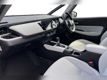 Used Honda Jazz 2023 for sale - 78899621: Photo