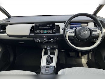 Used Honda Jazz 2023 for sale - 78899621: Photo