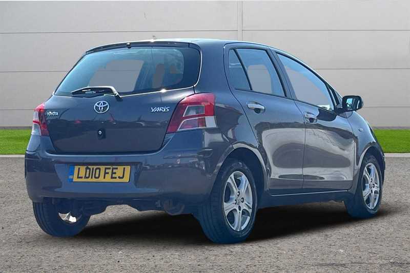 Used Toyota Yaris 2010 for sale - 76381600: Photo 12