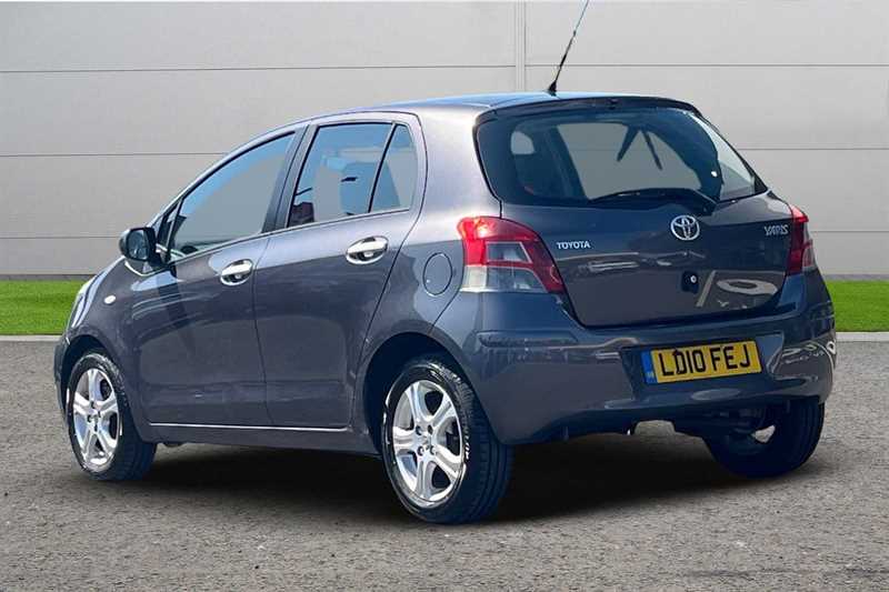 Used Toyota Yaris 2010 for sale - 76381600: Photo 3