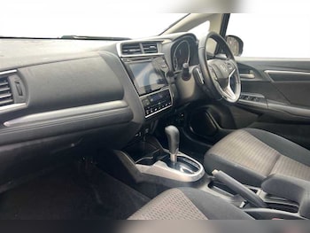Used Honda Jazz 2018 for sale - 78320955: Photo