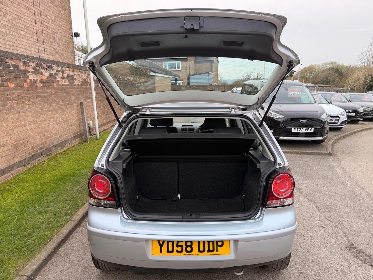 Used Volkswagen Polo for sale - 78116365: Photo 11