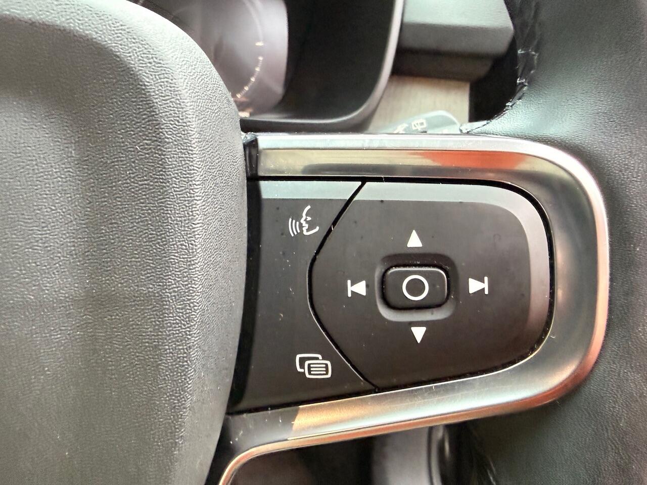 Used Volvo XC40 2021 for sale - 77742729: Photo 21