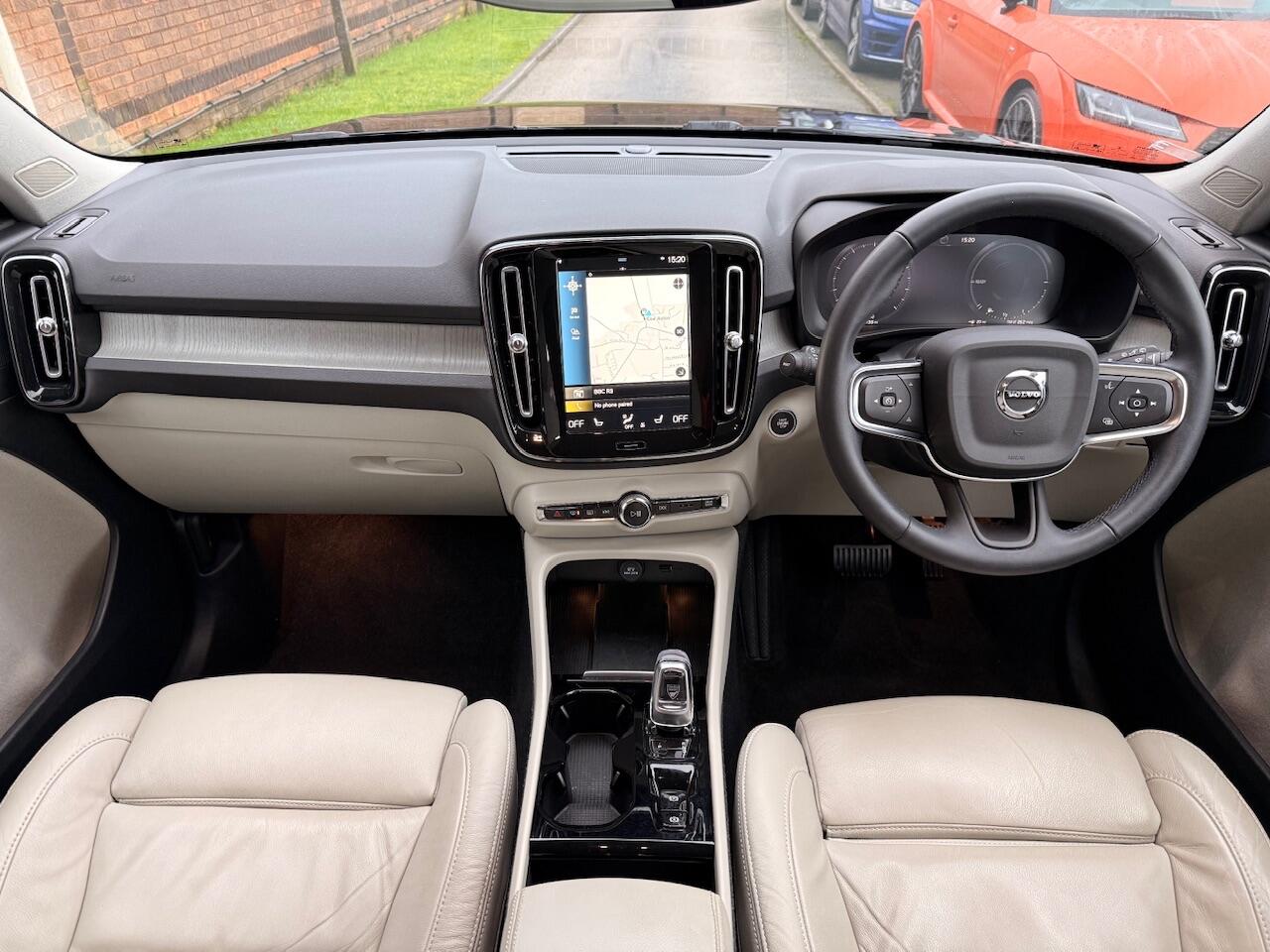 Used Volvo XC40 2021 for sale - 77742729: Photo 3