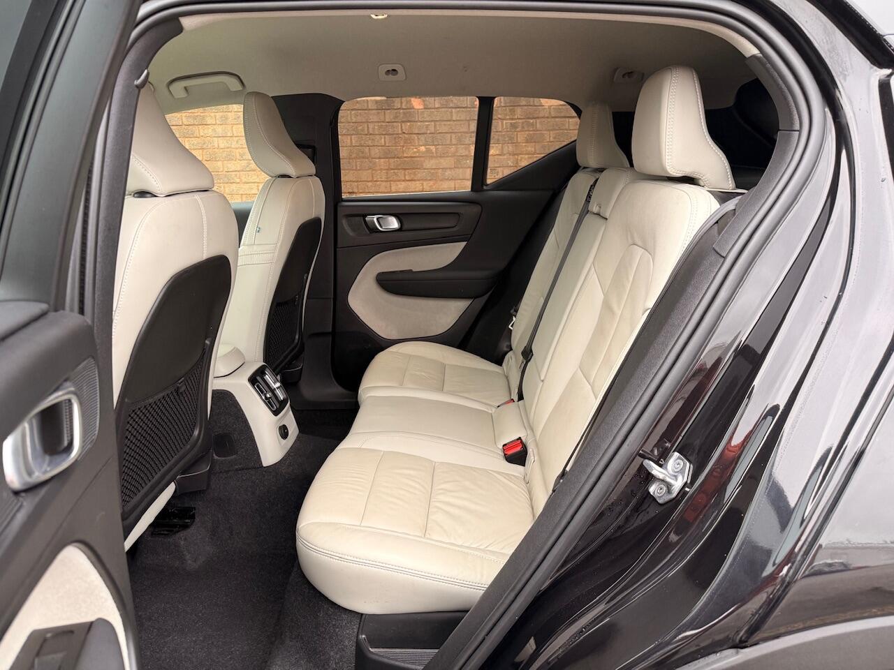 Used Volvo XC40 2021 for sale - 77742729: Photo 9