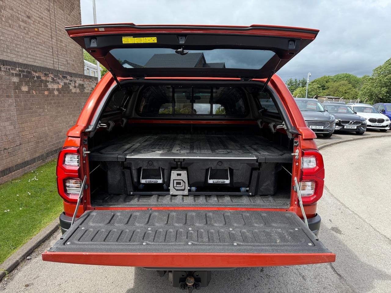 Used Toyota Hilux 2023 for sale - 77840036: Photo 13