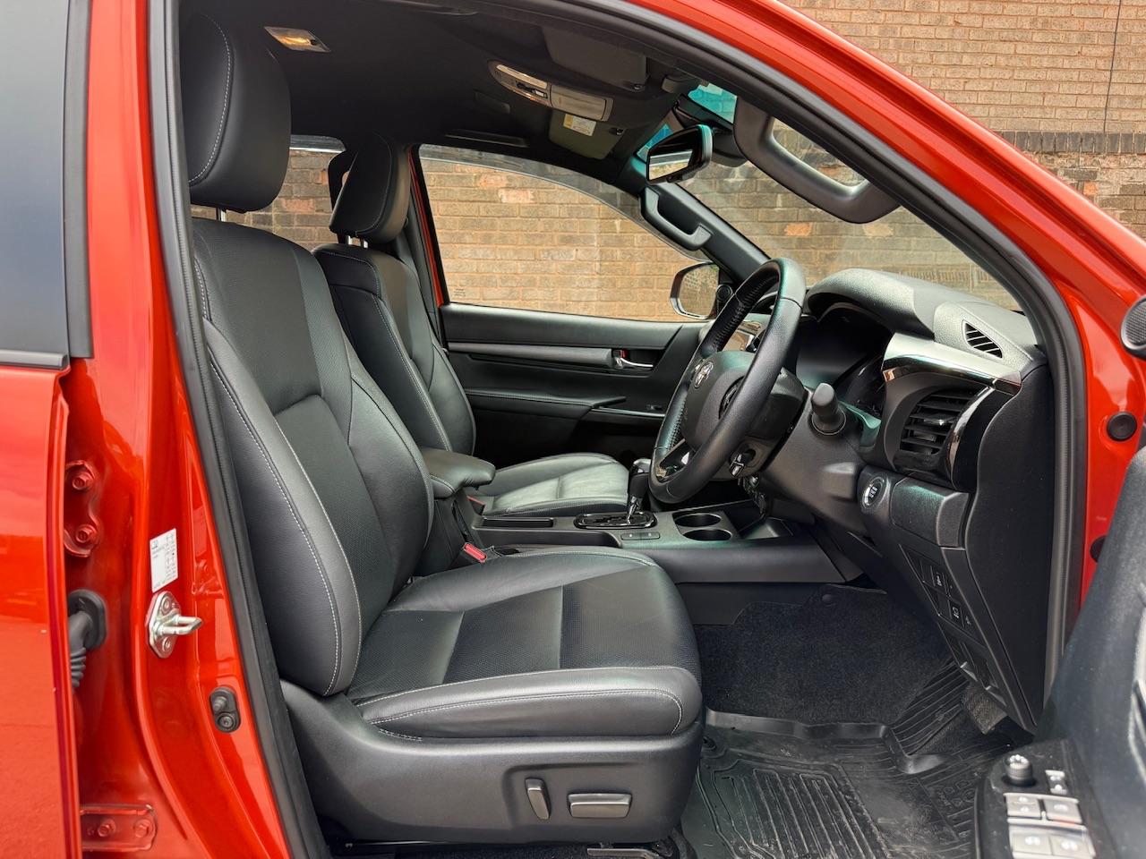 Used Toyota Hilux 2023 for sale - 77840036: Photo 17